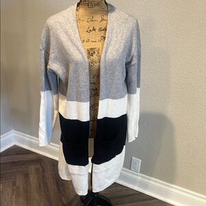 Vince Camuto Gray and White Colorblock Cardigan Sweater